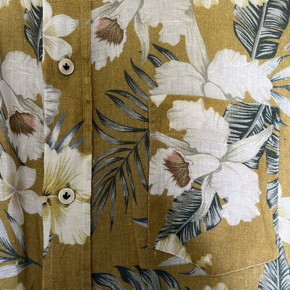 Hawaiian Party Shirt - Picture 2 of 4